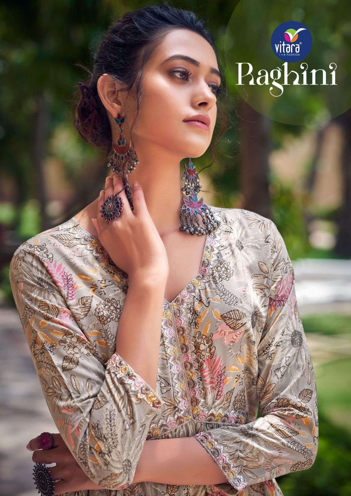 Raghini By Vitara 1001 To 1004 Series Designer Stylish Fancy Colorful Beautiful Party Wear & Ethnic Wear Collection Rayon Print Gown At Wholesale Price