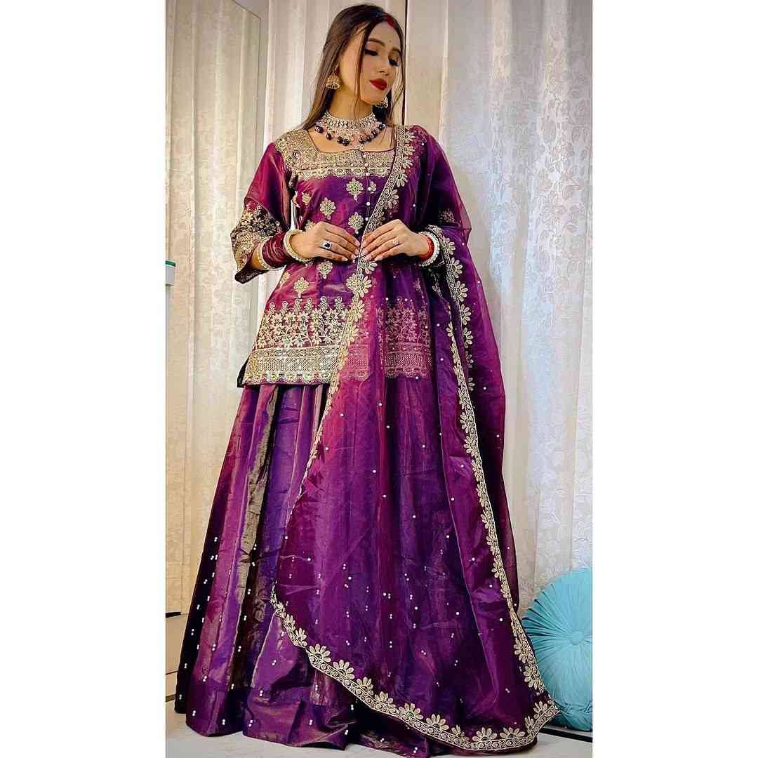 Zd-9008 By Fashid Wholesale Beautiful Suits Stylish Fancy Colorful Party Wear & Occasional Wear Simmer Silk Dresses At Wholesale Price