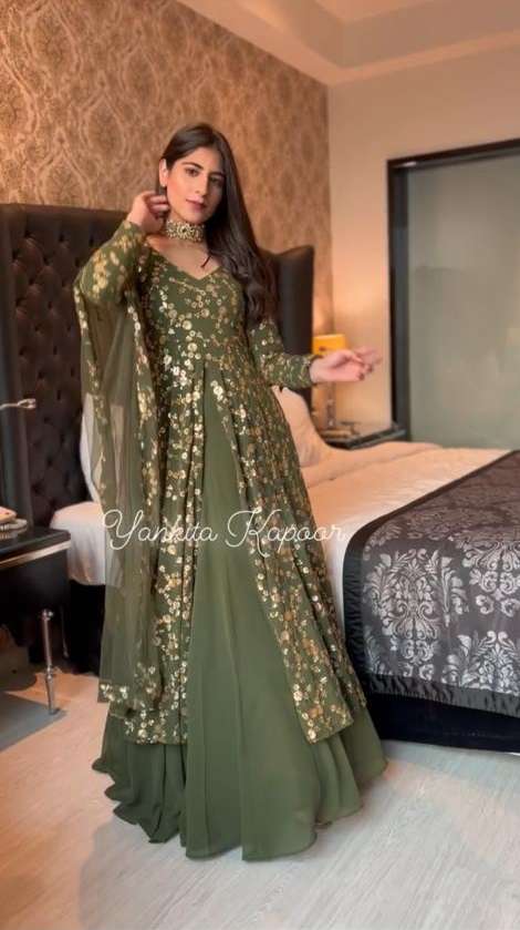 VD-031-1948 BY FASHID WHOLESALE BEAUTIFUL ANARKALI SUITS STYLISH FANCY COLORFUL PARTY WEAR & OCCASIONAL WEAR VELVET EMBROIDERY DRESSES AT WHOLESALE PRICE