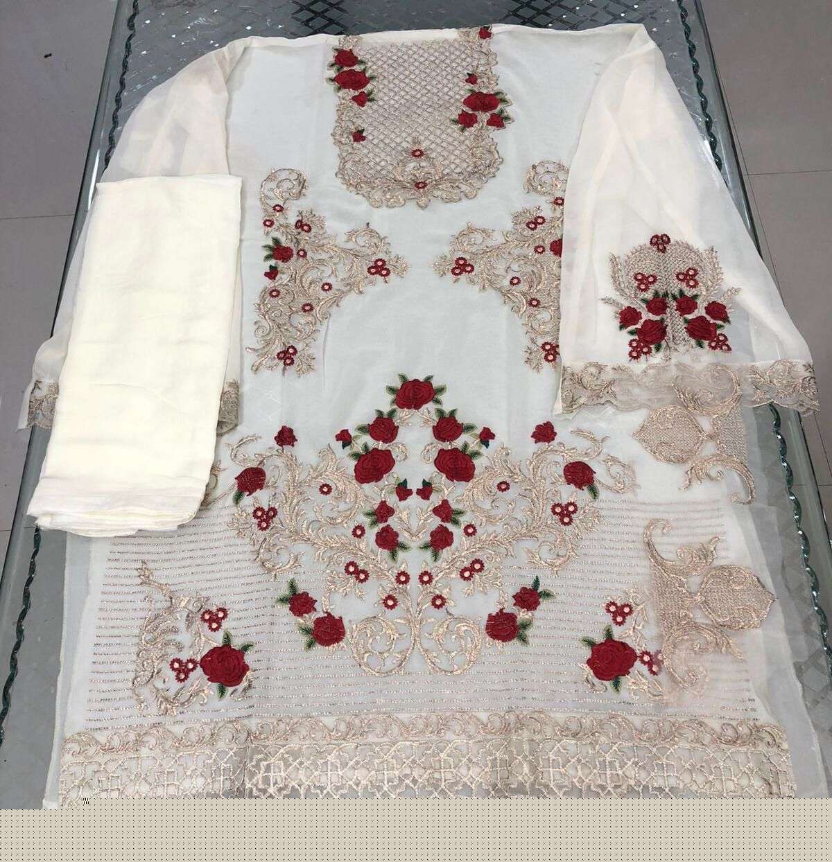 KILRUBA HIT DESIGN 3004 COLOURS BY KILRUBA 3004-A TO 3004-F SERIES PAKISTANI SUITS BEAUTIFUL FANCY COLORFUL STYLISH PARTY WEAR & OCCASIONAL WEAR GEORGETTE EMBROIDERY DRESSES AT WHOLESALE PRICE