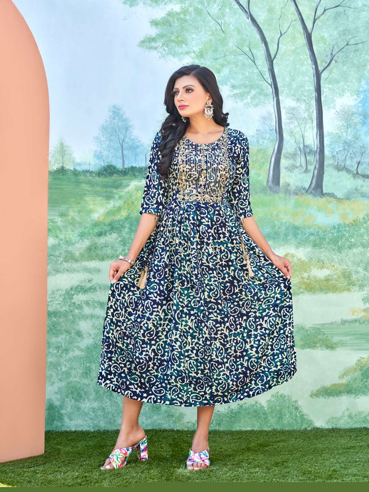 Sonpari By Smylee 1001 To 1008 Series Designer Stylish Fancy Colorful Beautiful Party Wear & Ethnic Wear Collection Rayon Foil Kurtis At Wholesale Price