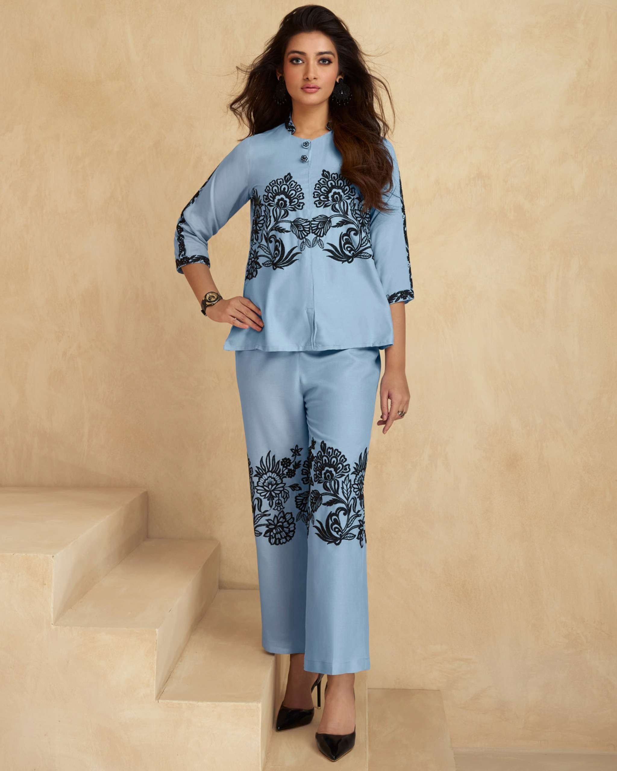 Saara By Vamika 1111 To 1116 Series Designer Stylish Fancy Colorful Beautiful Party Wear & Ethnic Wear Collection Heavy Rayon Tops With Bottom At Wholesale Price
