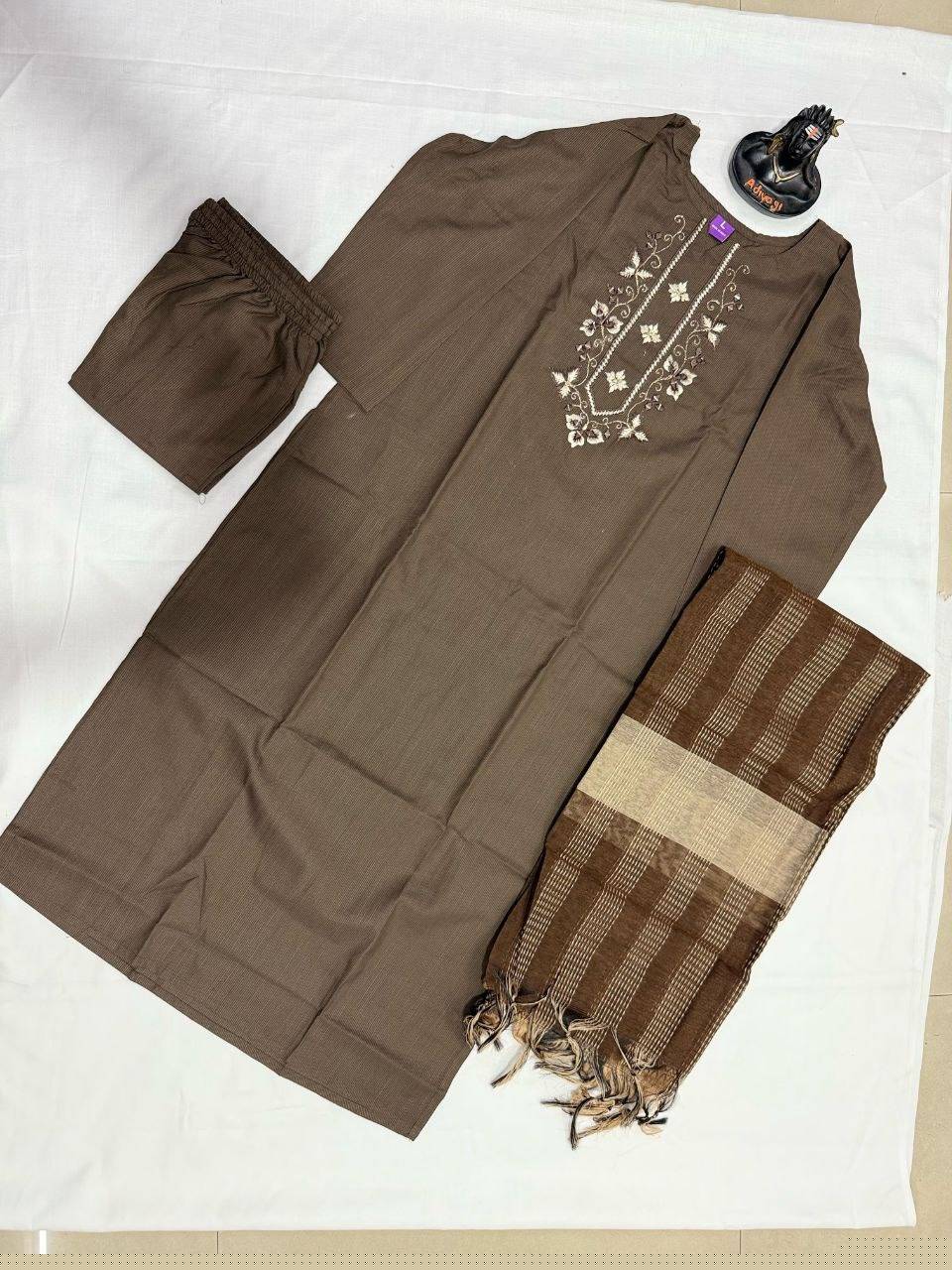 Dc-Mohini By Fashid Wholesale 01 To 04 Series Beautiful Stylish Festive Suits Fancy Colorful Casual Wear & Ethnic Wear & Ready To Wear Cotton Blend Dresses At Wholesale Price